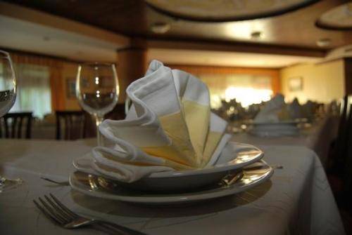 Фото Icon Győr Hotel & Restaurant