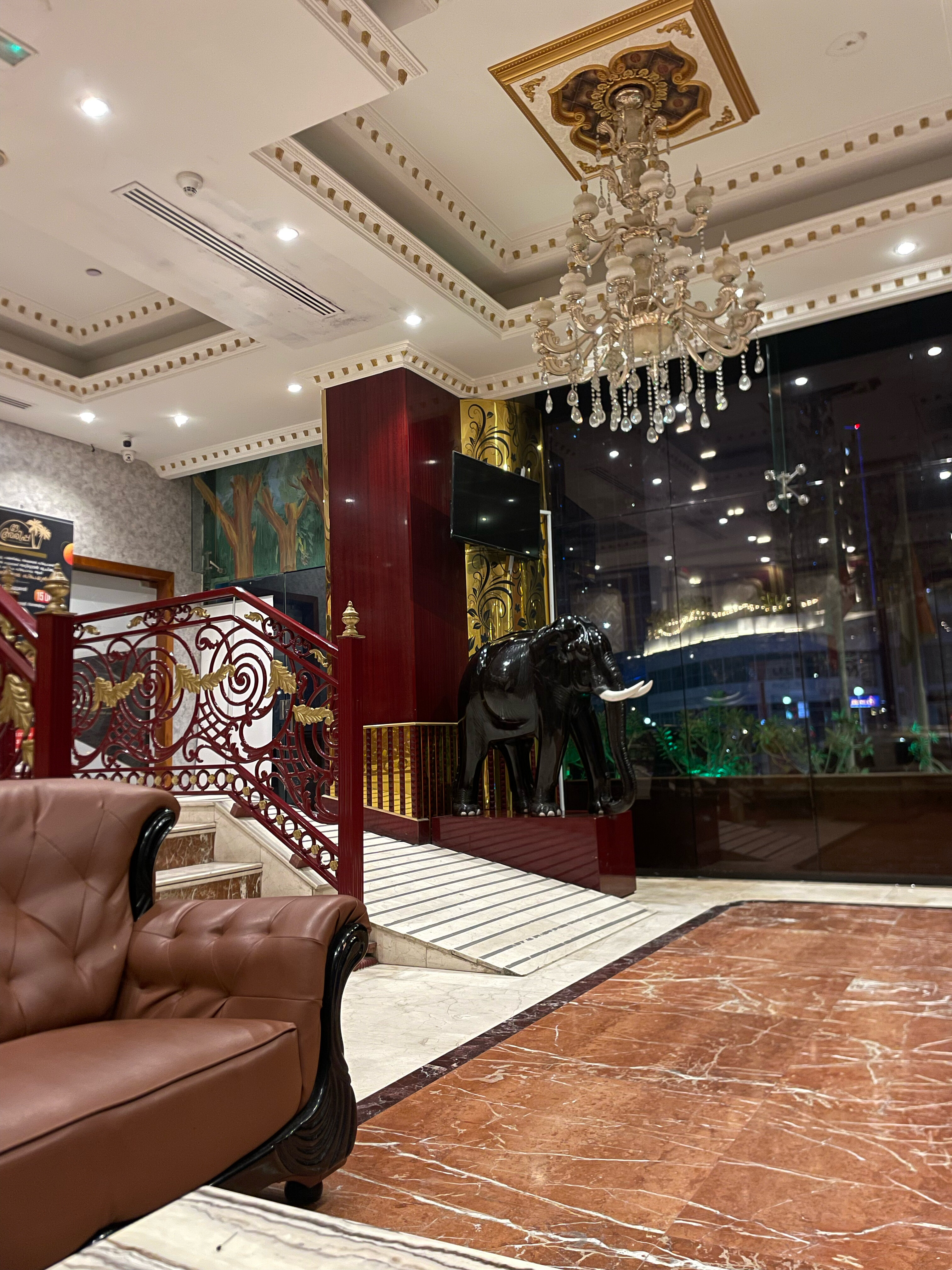 Фото Clifton International Hotel