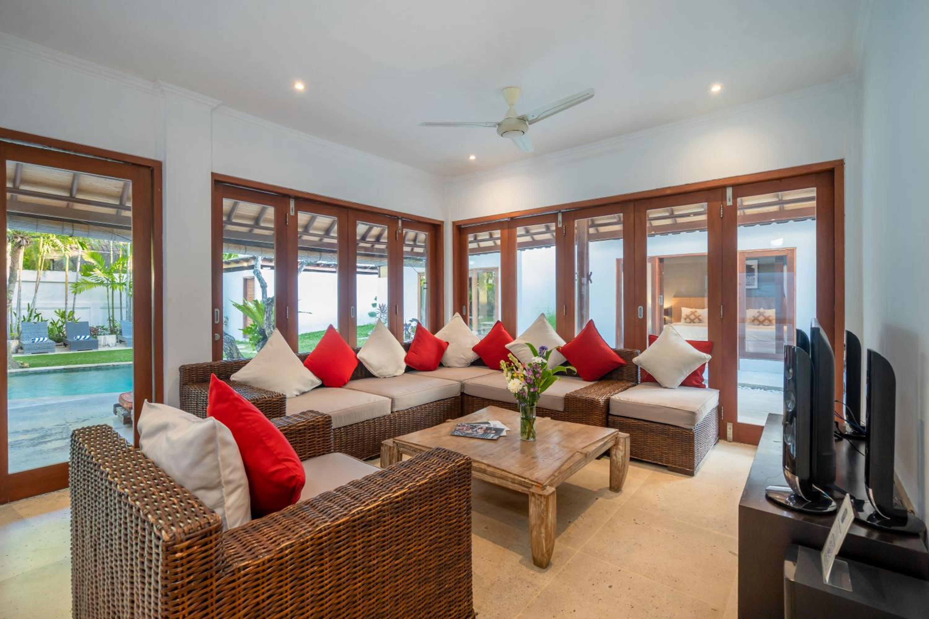 Фото The Jasmina Estate