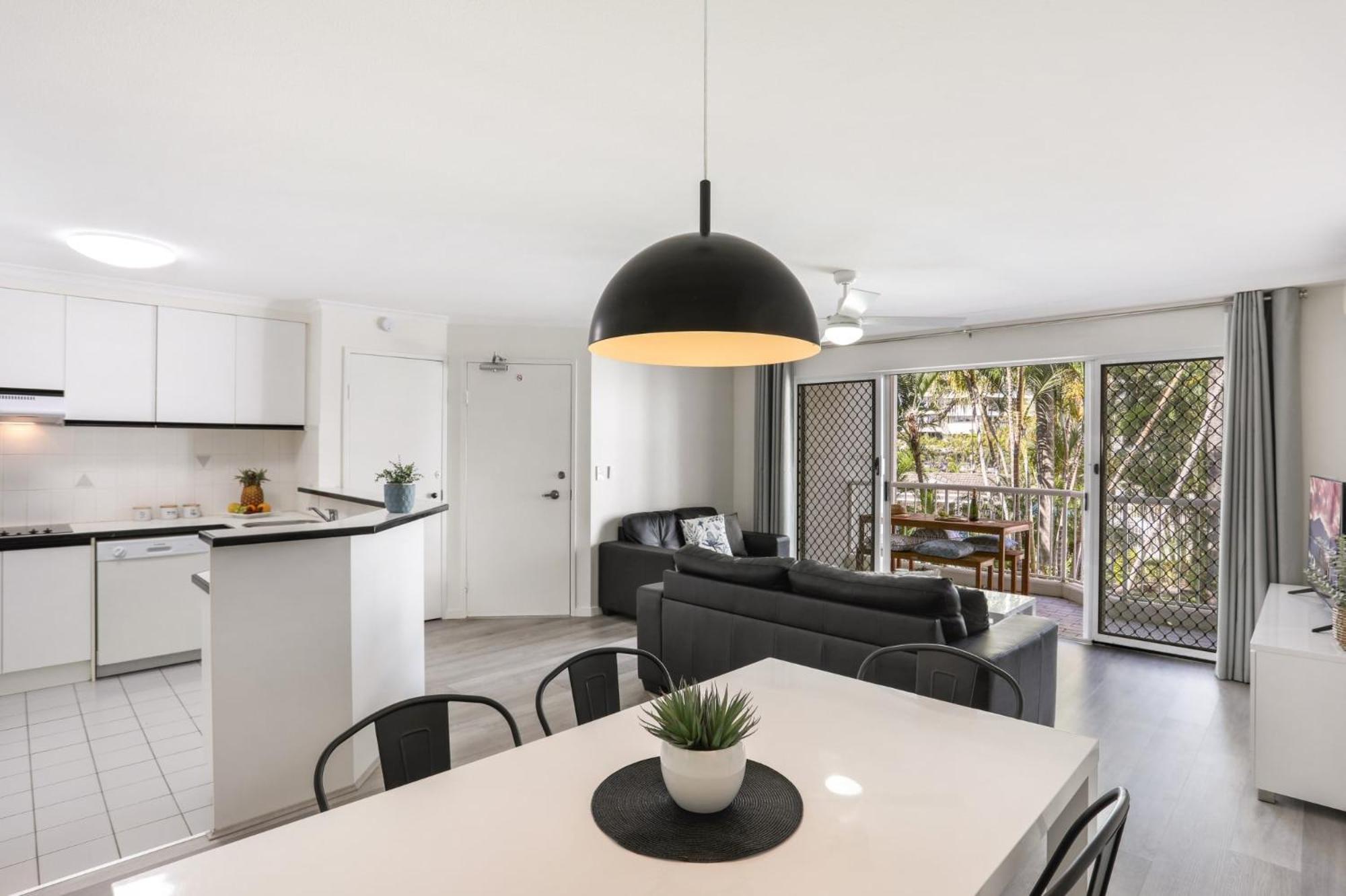 Фото Chidori Court