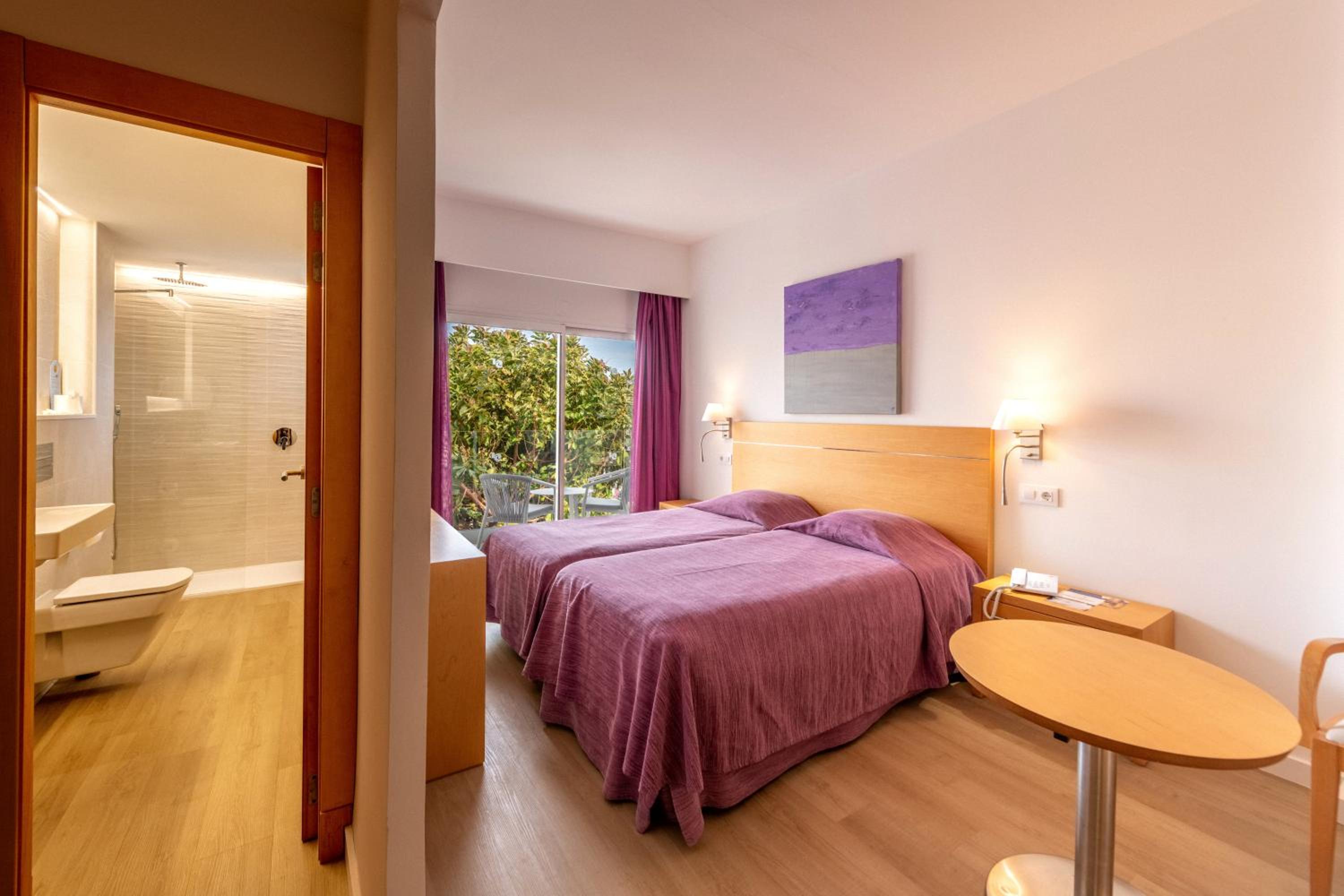 Фото Hotel Capricho