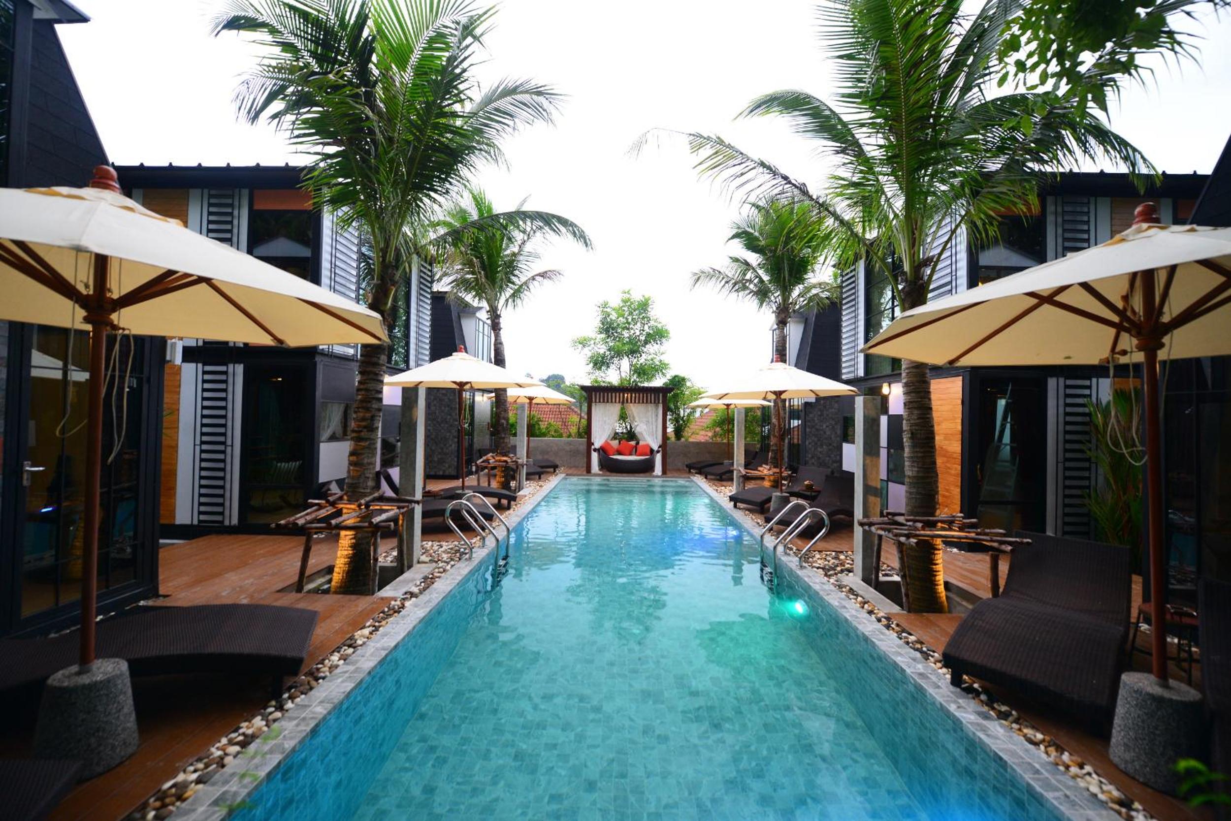 Фото Bukit Pool Villas