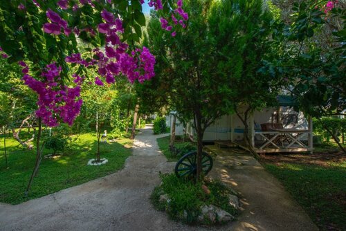 Гостиница S3 Seahorse Beach Club & Hotel в Олюденизе