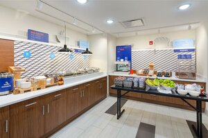 Гостиница Holiday Inn Express And Suites Abingdon, an Ihg Hotel