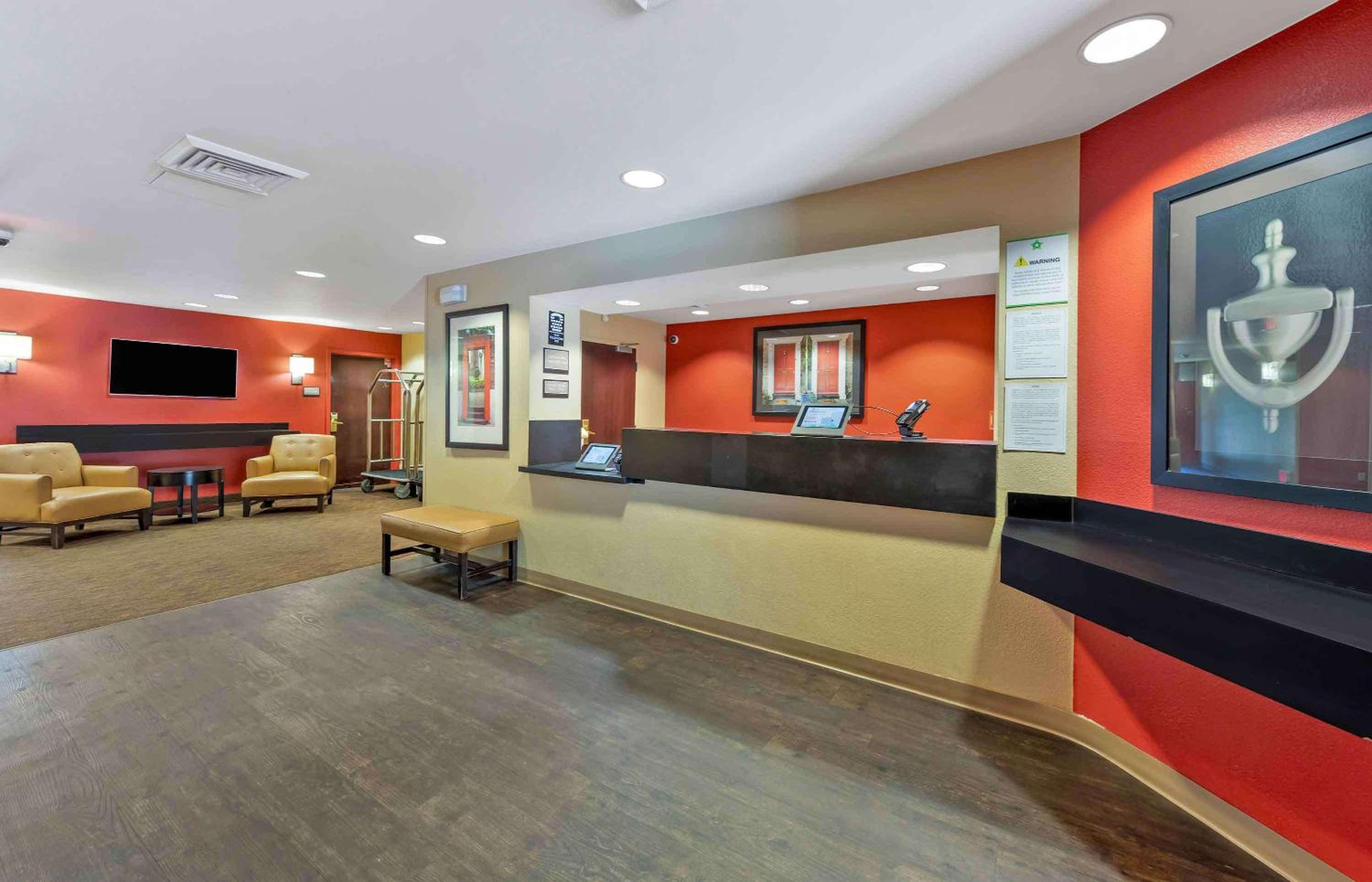 Фото Extended Stay America Suites Sacramento Arden Way