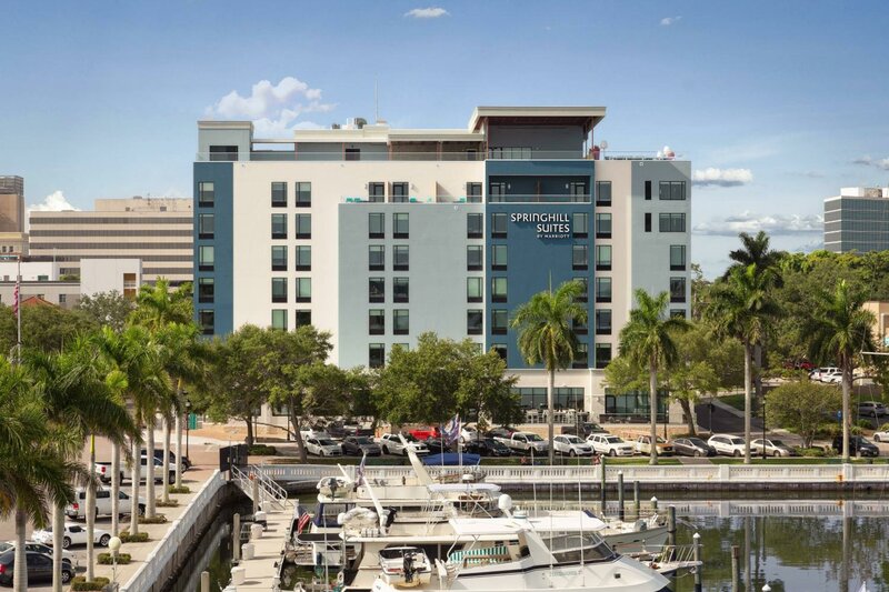 Гостиница SpringHill Suites by Marriott Bradenton Downtown/Riverfront в Брадентоне