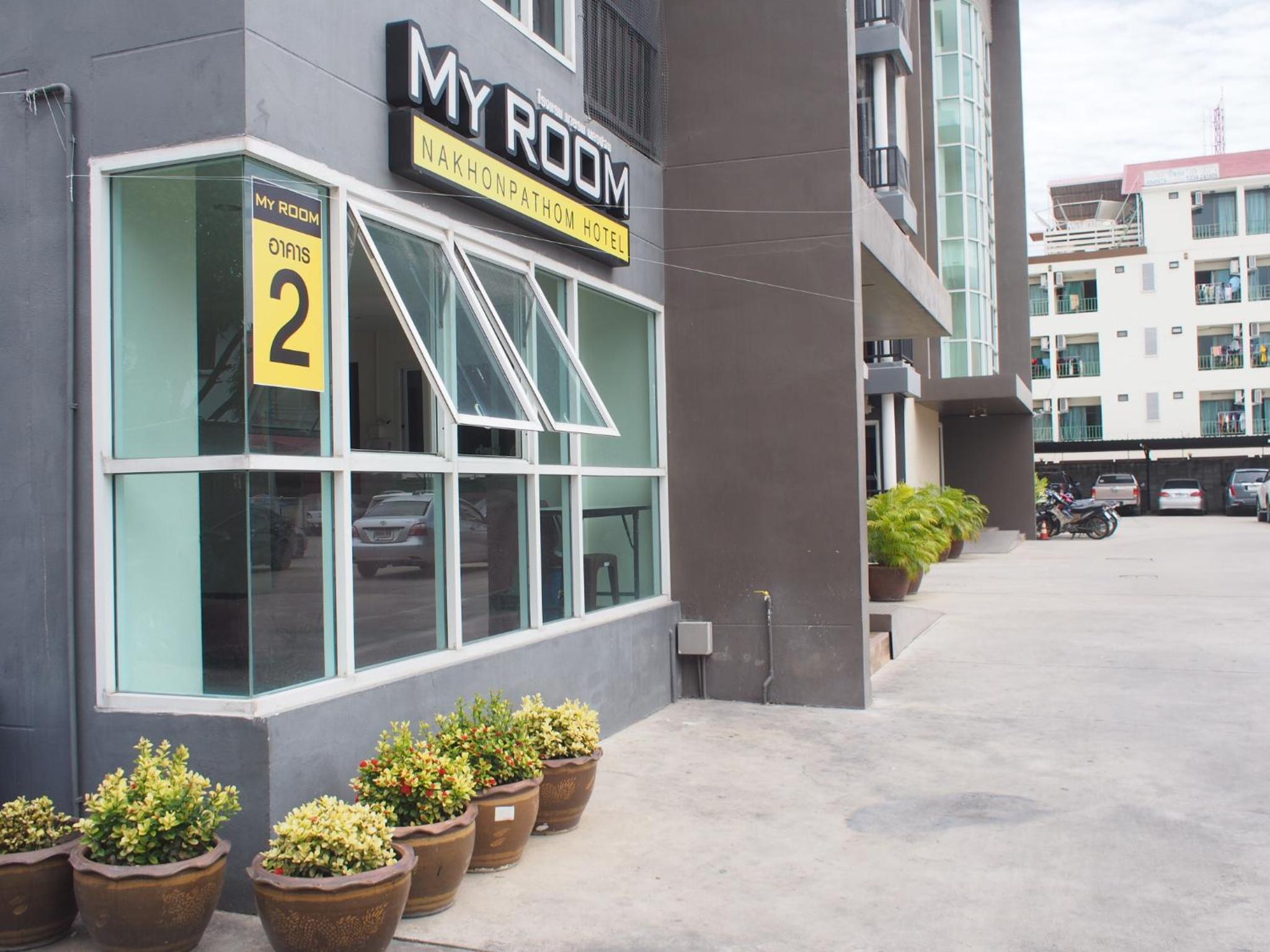 Фото отеля 2