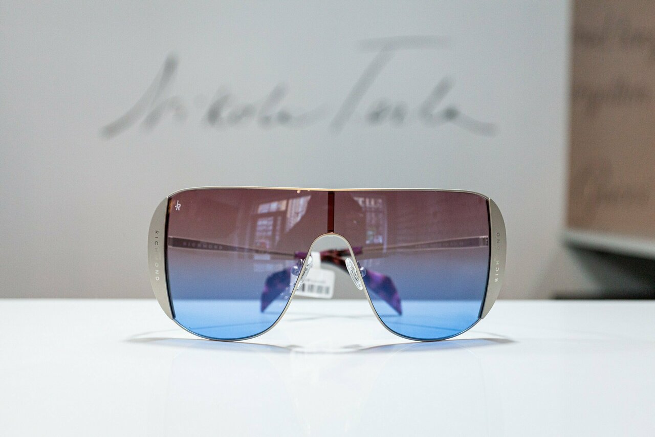 Стильные очки Tesla Optica