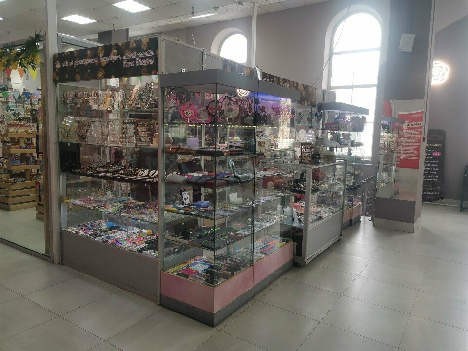 Jewelry shop Madam Byou, Pskov, photo