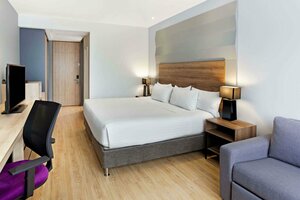 Гостиница La Quinta by Wyndham Medellin