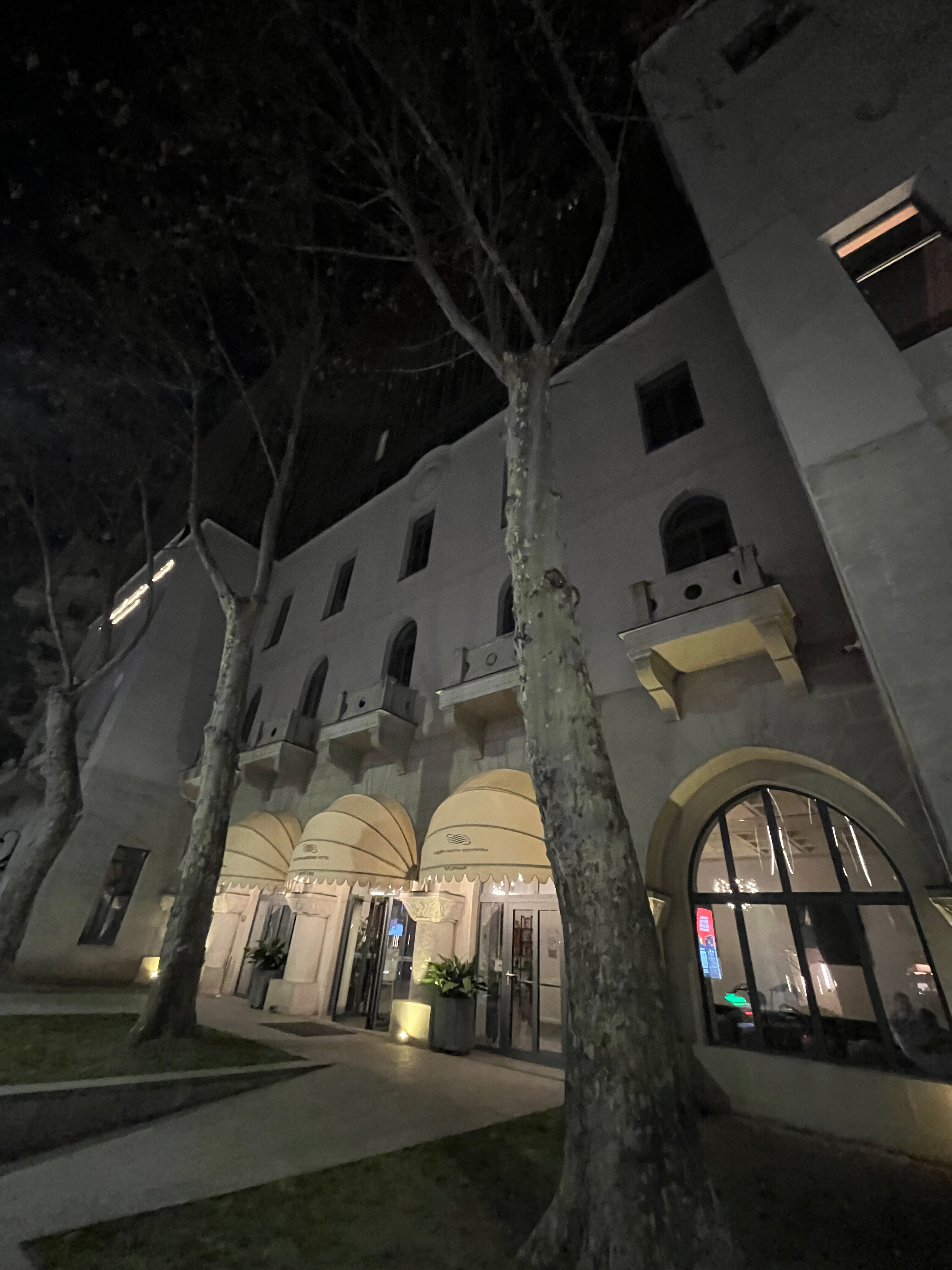 Фото Tbilisi Philharmonic Hotel by Mercure