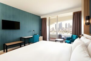 Гостиница Occidental Sharjah Grand