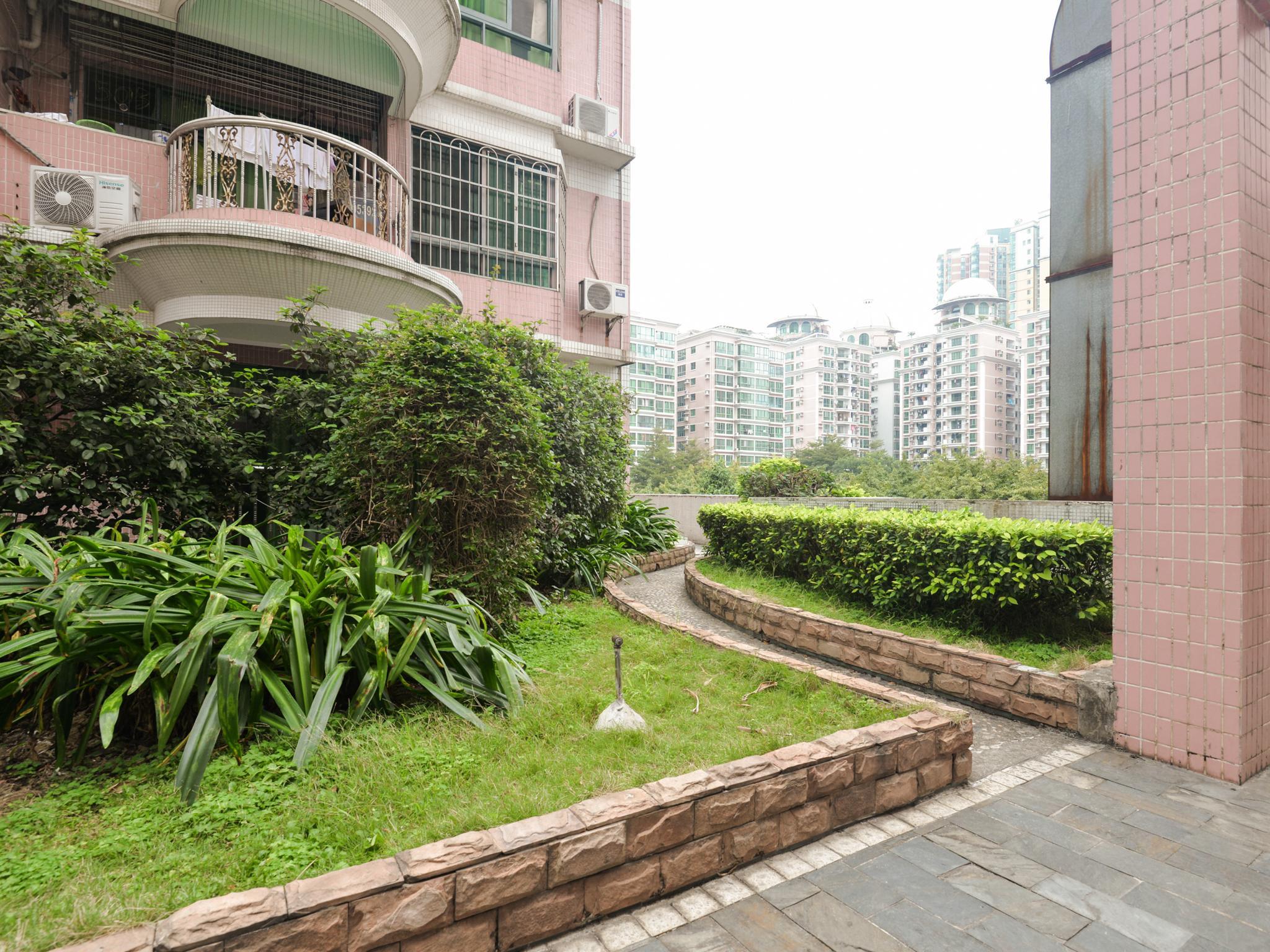 Фото New Pearl River Hotel