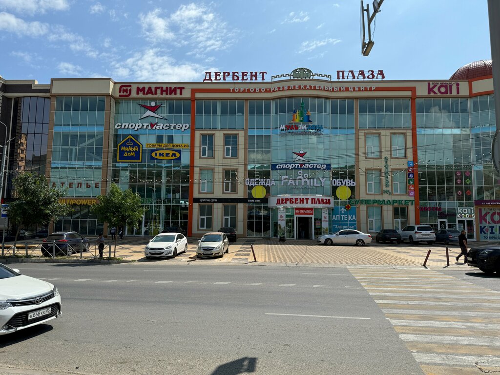 Ticarət mərkəzi Derbent Plaza, Dərbənd, foto