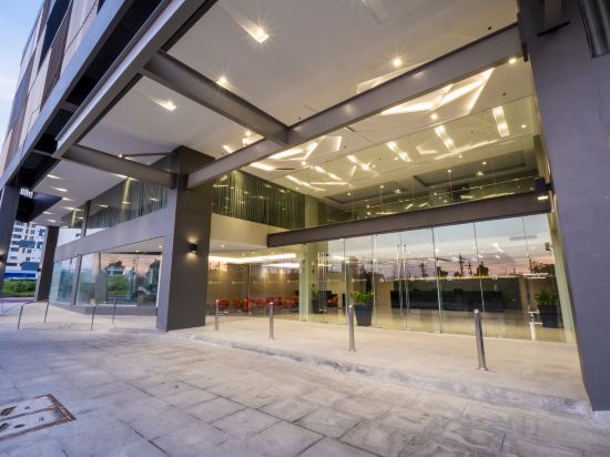 Фото Sequoia Hotel Manila Bay