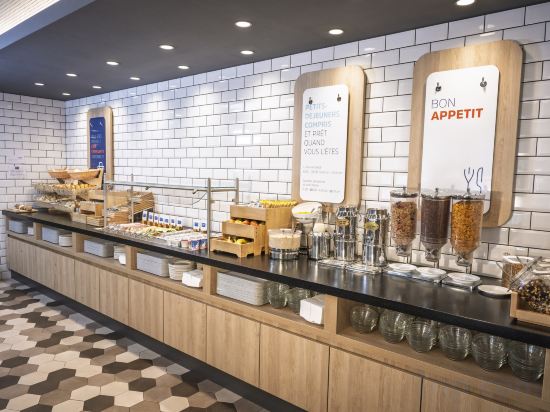 Фото Holiday Inn Express Geneva Airport by IHG