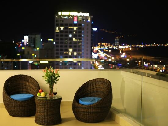 Фото Tuyet Son Hotel