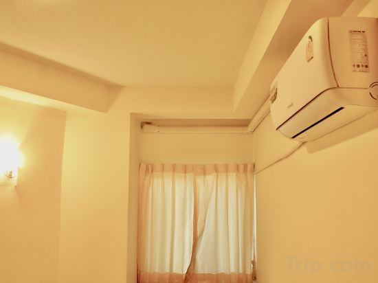 Фото Rambuttri House