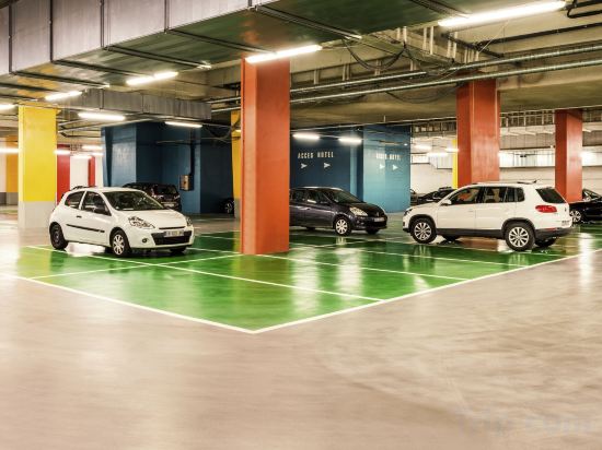 Фото Ibis Paris 17 Clichy-Batignolles