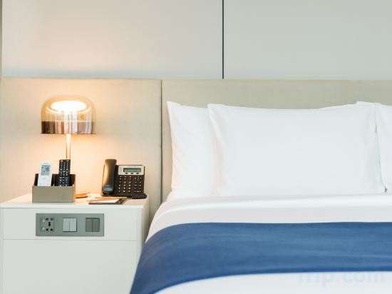 Фото Arbour Hotel and Residence