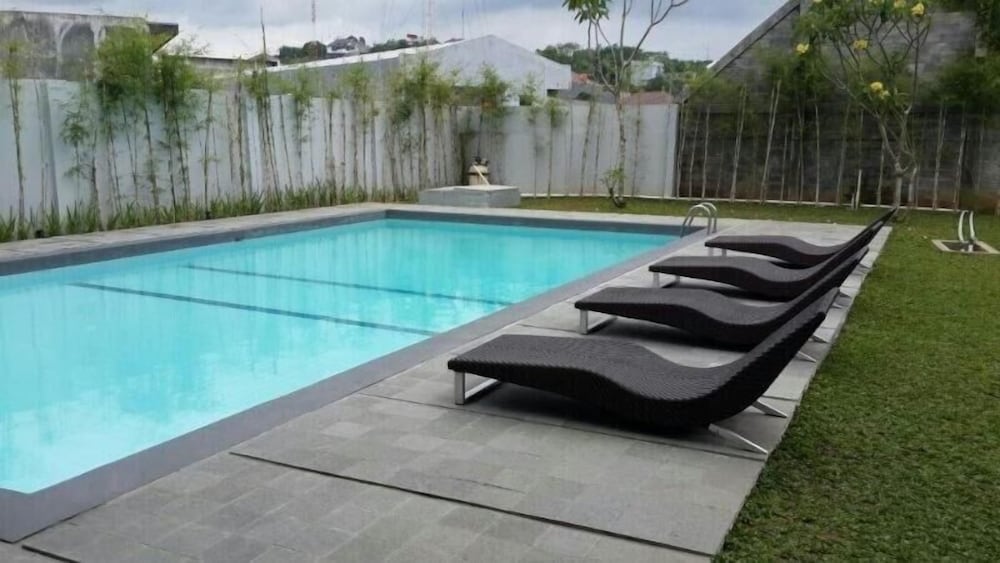 Фото Sisingamangaraja Guest House Semarang