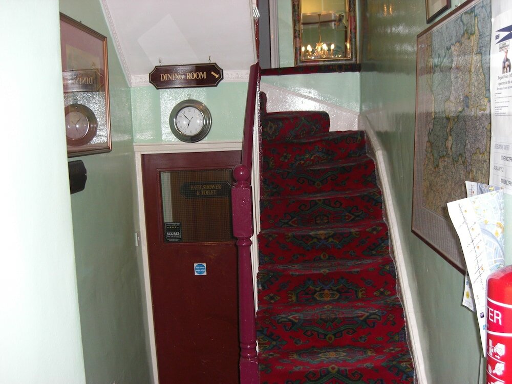 Фото Albany Hotel