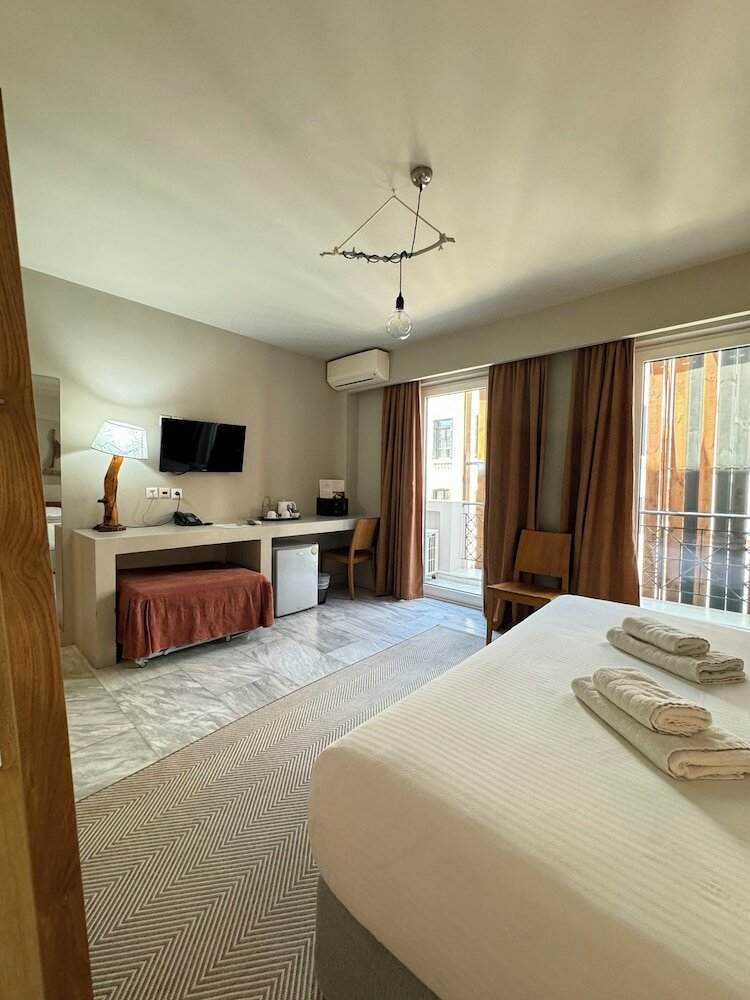 Фото Lotus Center Apartments