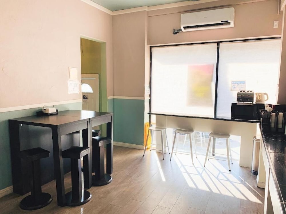 Фото Melrose Hostel