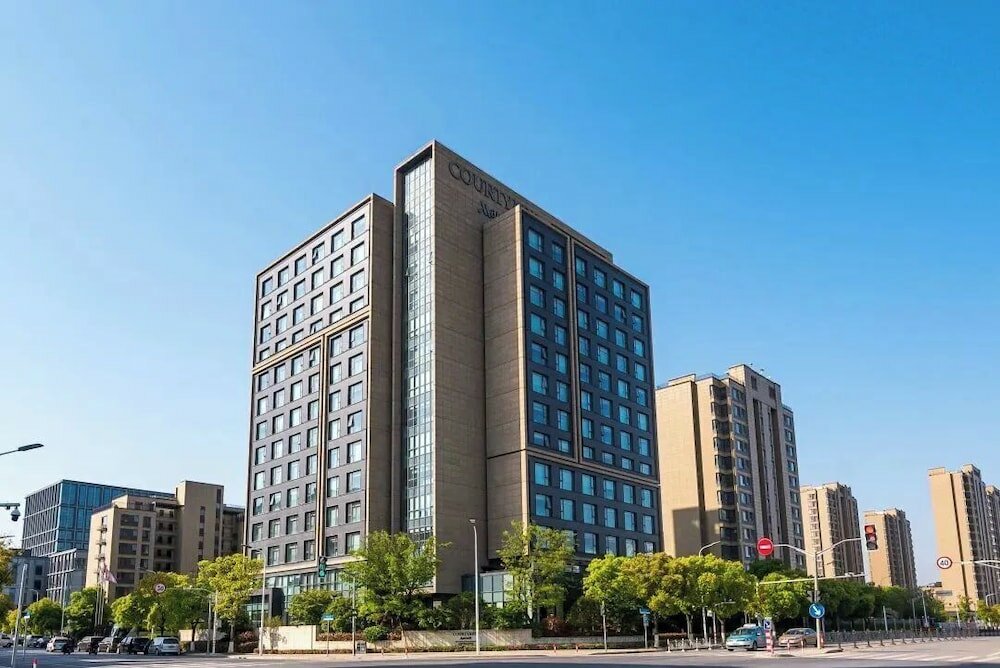 Фото Courtyard by Marriott Shanghai Hongqiao