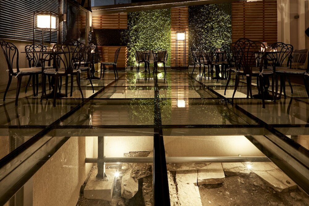 Фото Antigon Urban Chic