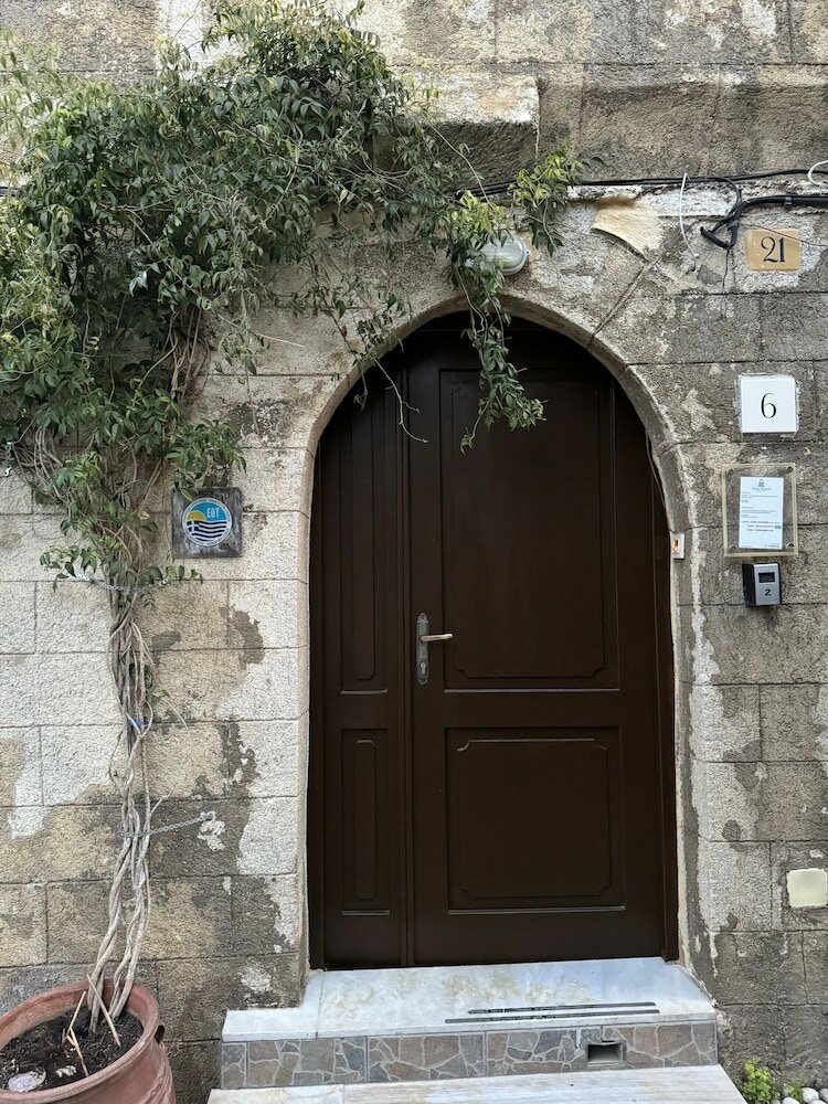 Фото Eleni Rooms