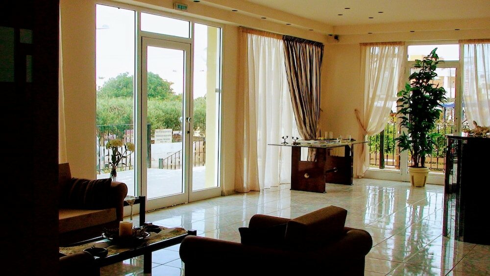 Фото Ambrosia Hotel