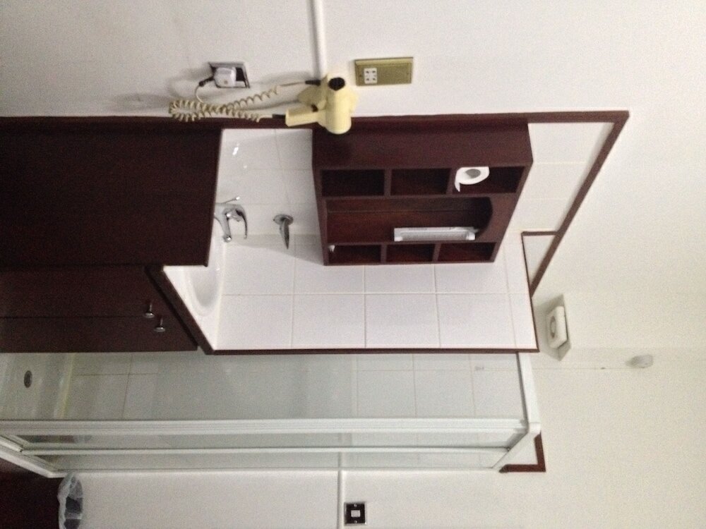 Фото London Continental Hotel