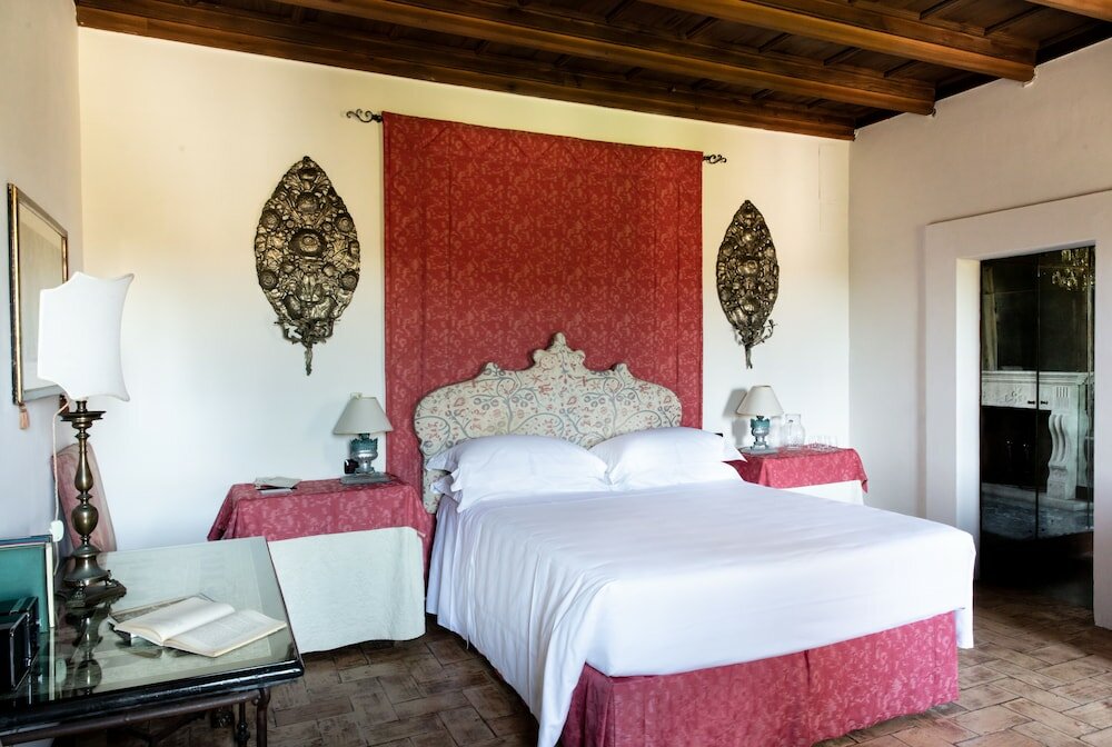 Фото La Posta Vecchia Hotel