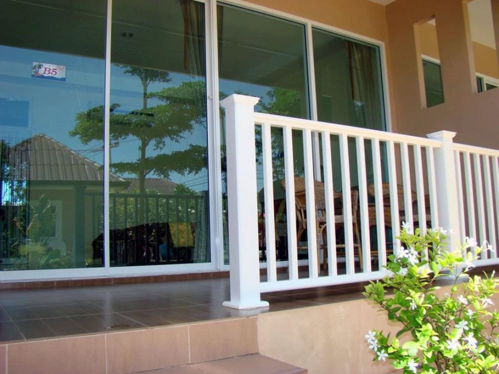 Фото Sea Beach Koh Larn 2