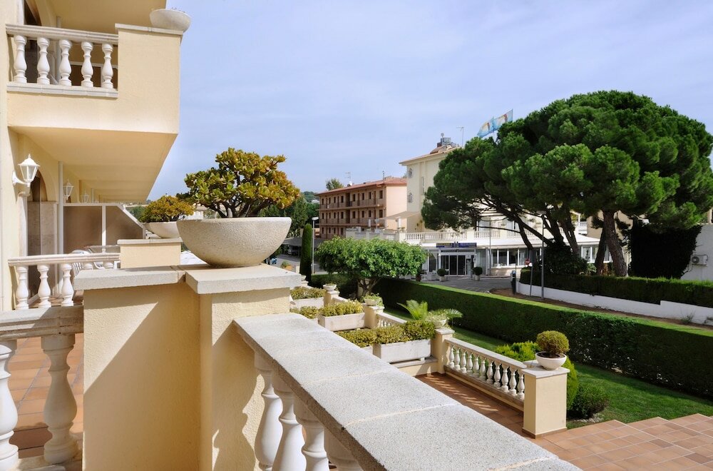 Фото Van Der Valk Hotel Barcarola