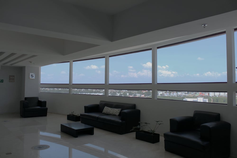 Фото Holiday Inn Puebla Finsa, an Ihg Hotel