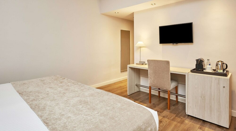 Фото Nh Córdoba Califa Hotel