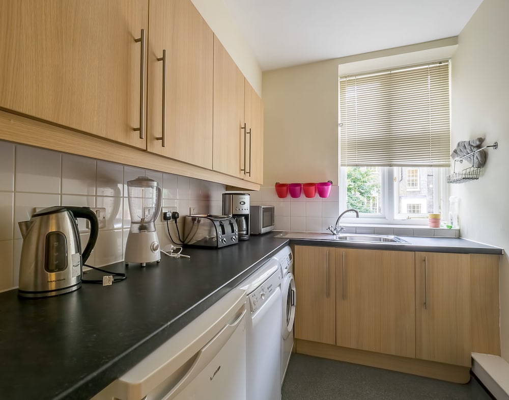 Фото Lse Passfield Hall - Campus Accommodation