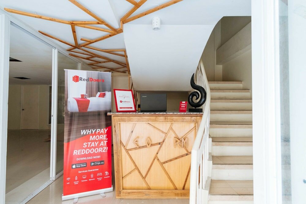 Фото RedDoorz @ University Belt Manila