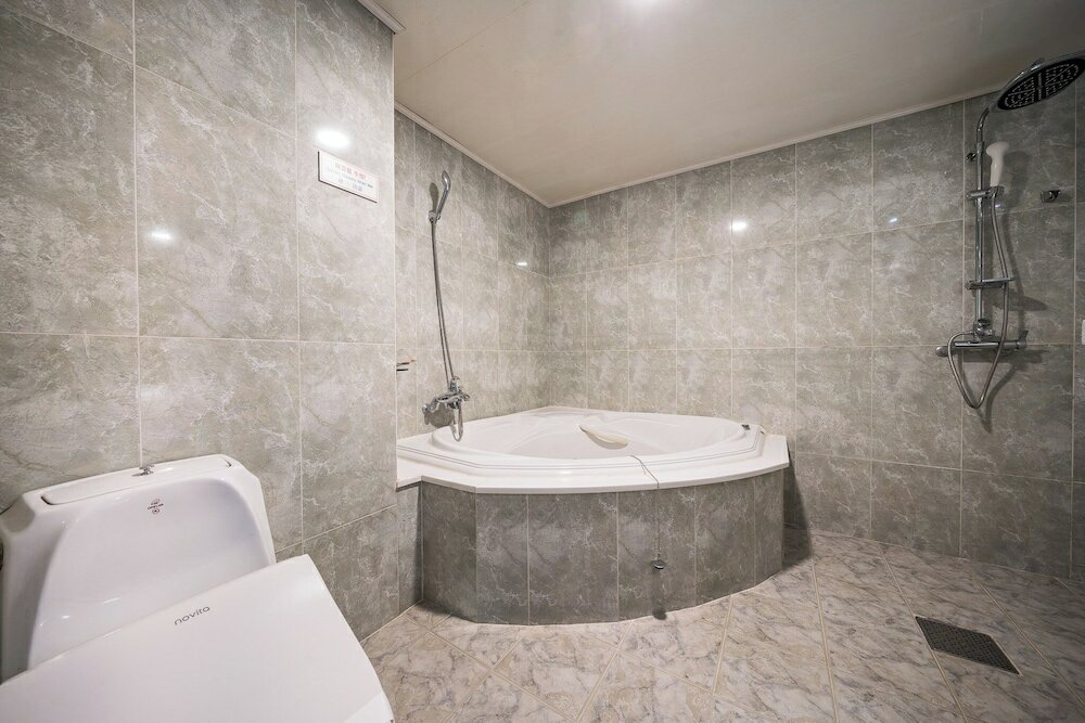 Фото Amour & Symphony Hotel