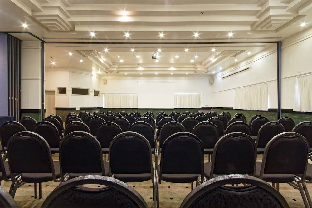 Фото Bristol The Time