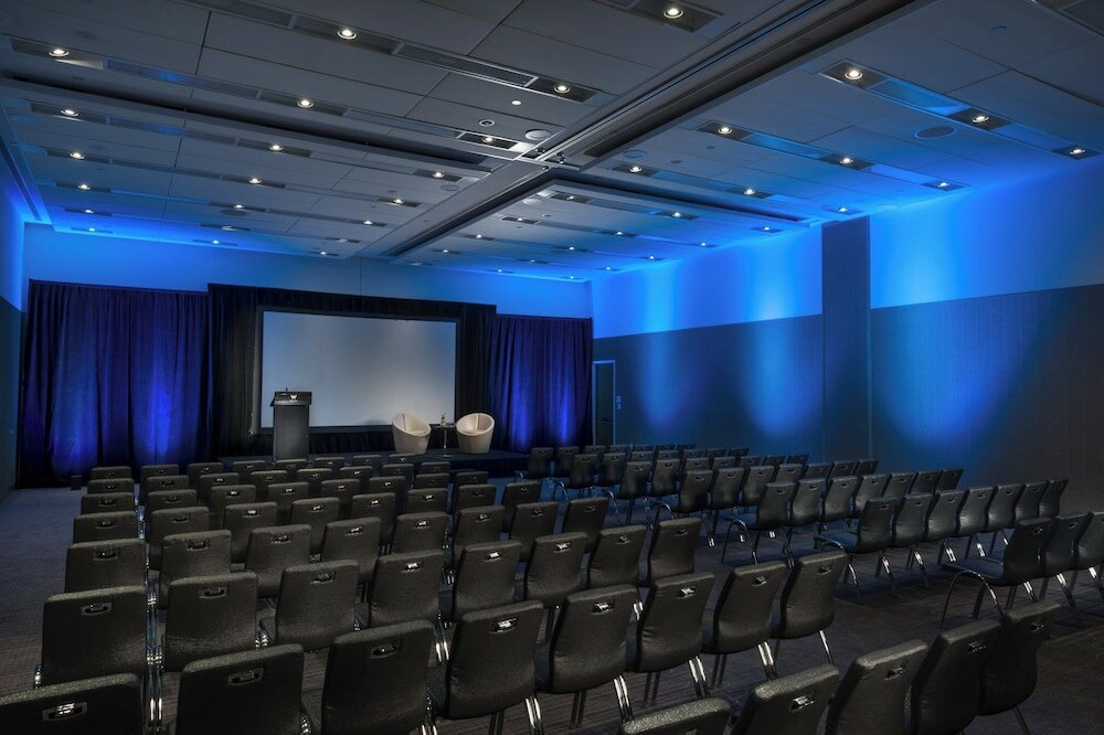 Фото W Boston, a Marriott Hotel