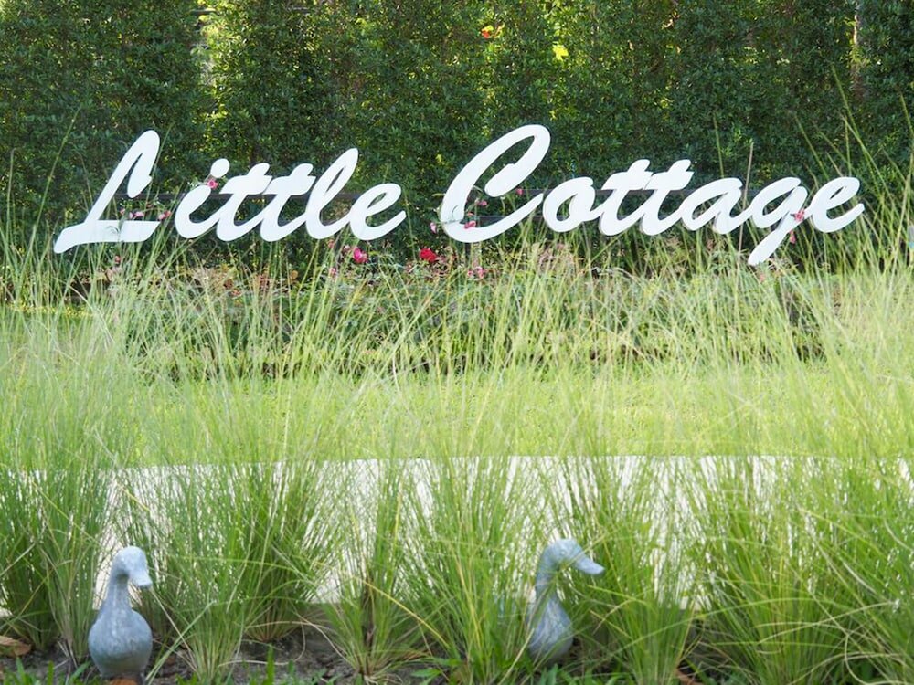 Фото Little Cottage