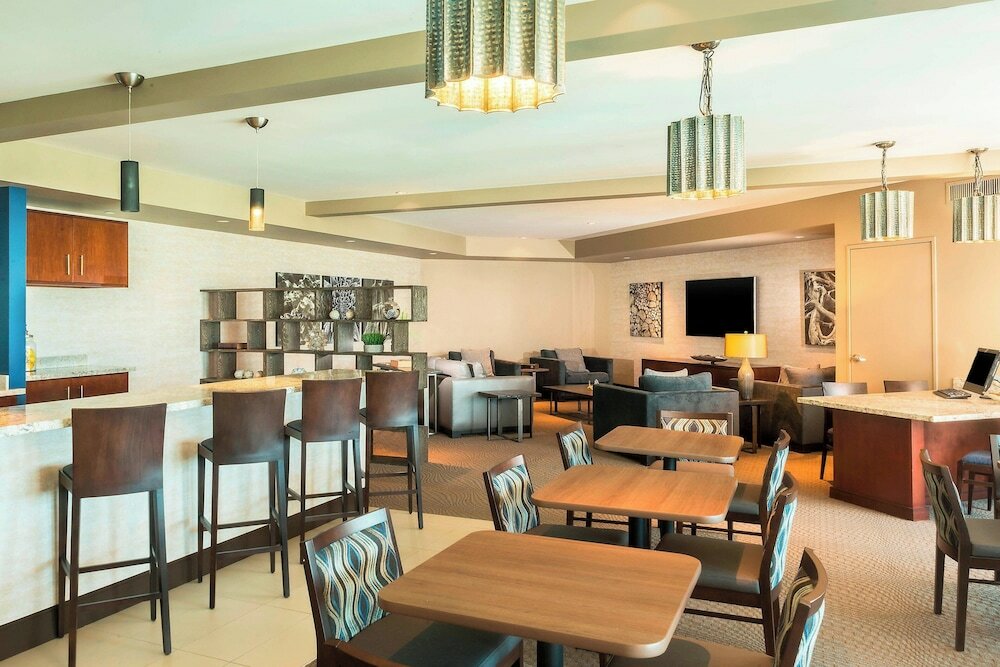 Фото Sheraton Mesa Hotel at Wrigleyville West