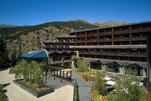 Гостиница Park Piolets MountainHotel & SPA в Фуа