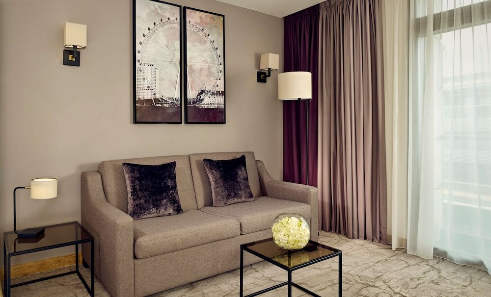 Фото Park Plaza County Hall London