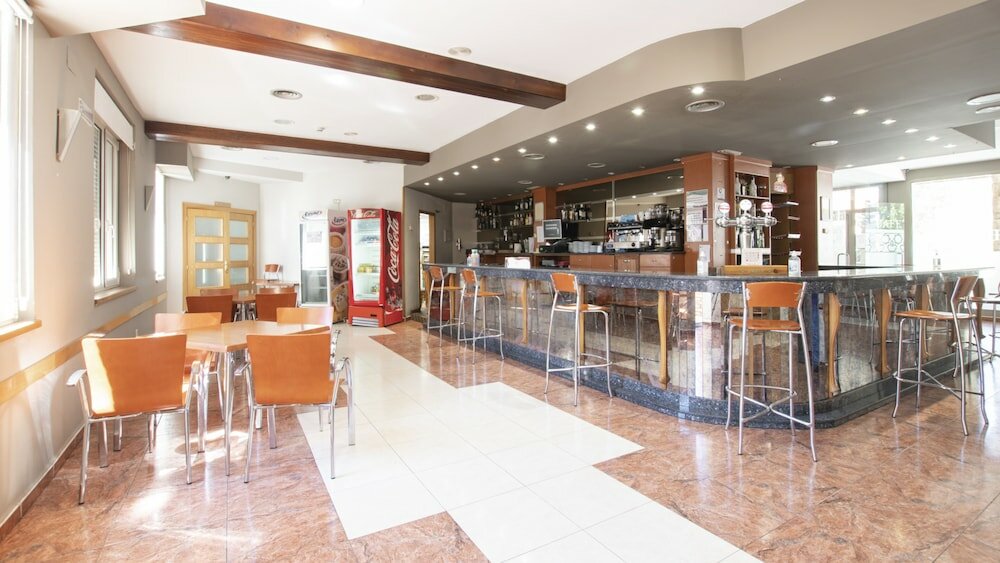 Фото Hotel Isabel de Segura