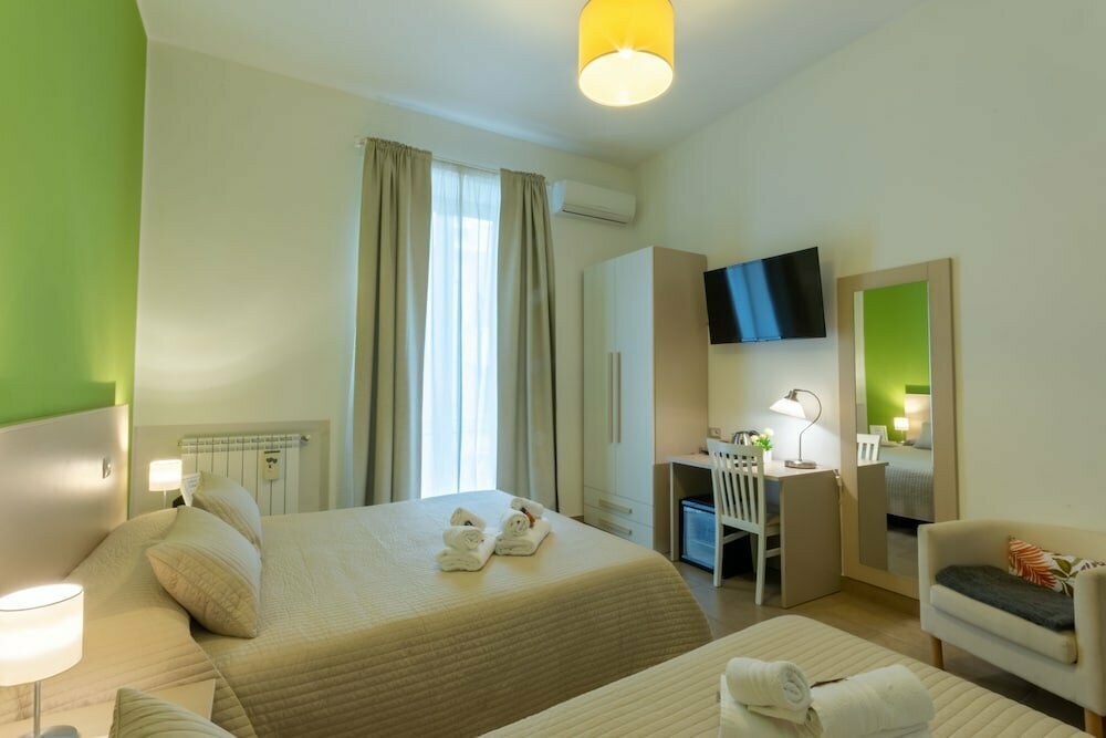 Hotel B&b Cairoli, Messina, photo