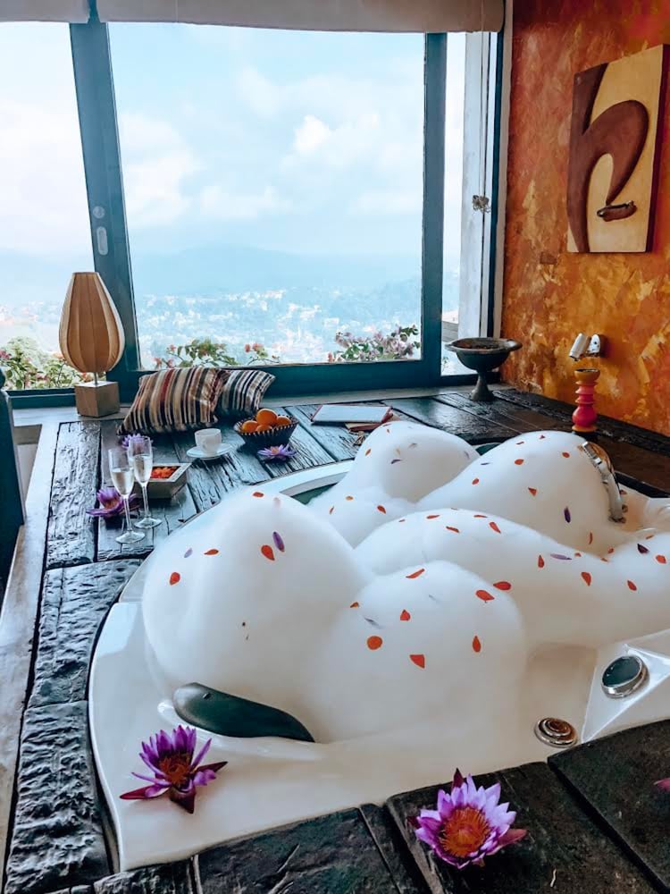 Фото Theva Residency